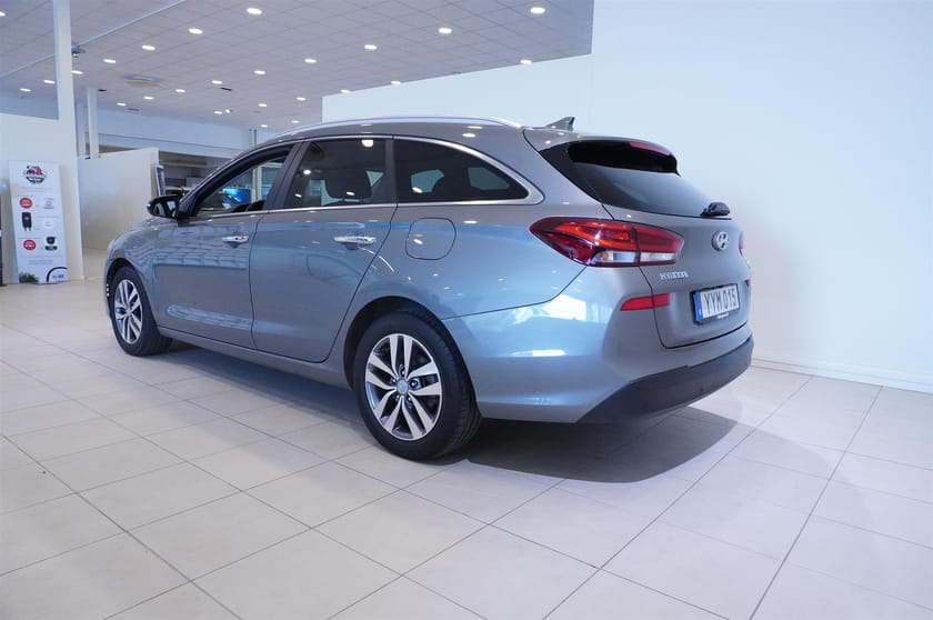 Bild 5 av Hyundai i30 Kombi 1,4 T-GDi Automat Premium 140hk, Backkamera, Rattvärme, Keyless