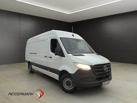 Mercedes-Benz Sprinter 317 CDI RWD Panel Van L4H2 Värmare Kamera CARPLAY Moms