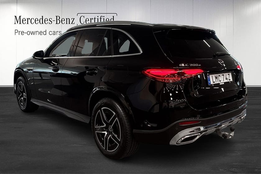 Bild 4 av Mercedes-Benz GLC 300 e 4MATIC AMG 360° Drag Panorama Carplay