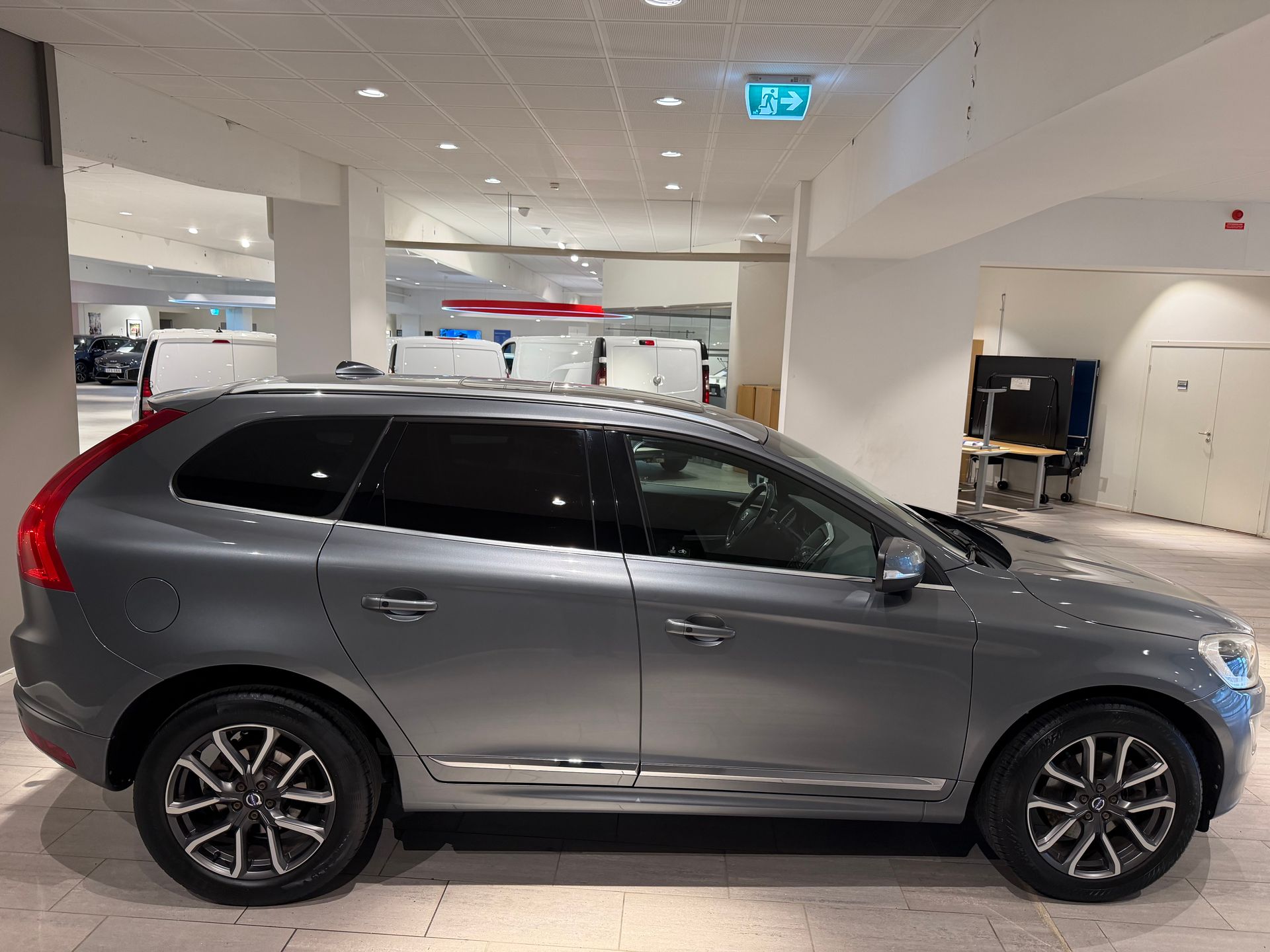 Volvo XC60 D4 Summum 2017, bild 6/10