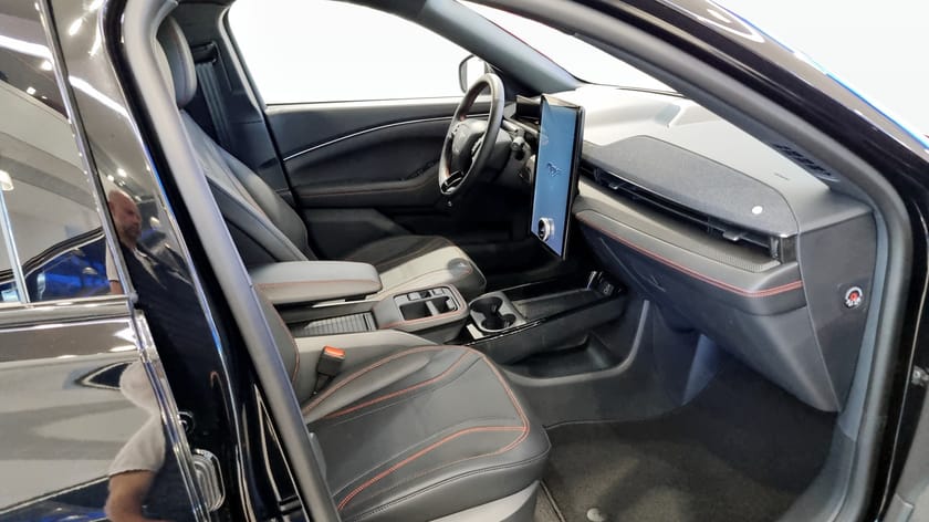Bild 3 av Ford Mustang Mach-E Long Range Premium RWD 276hk