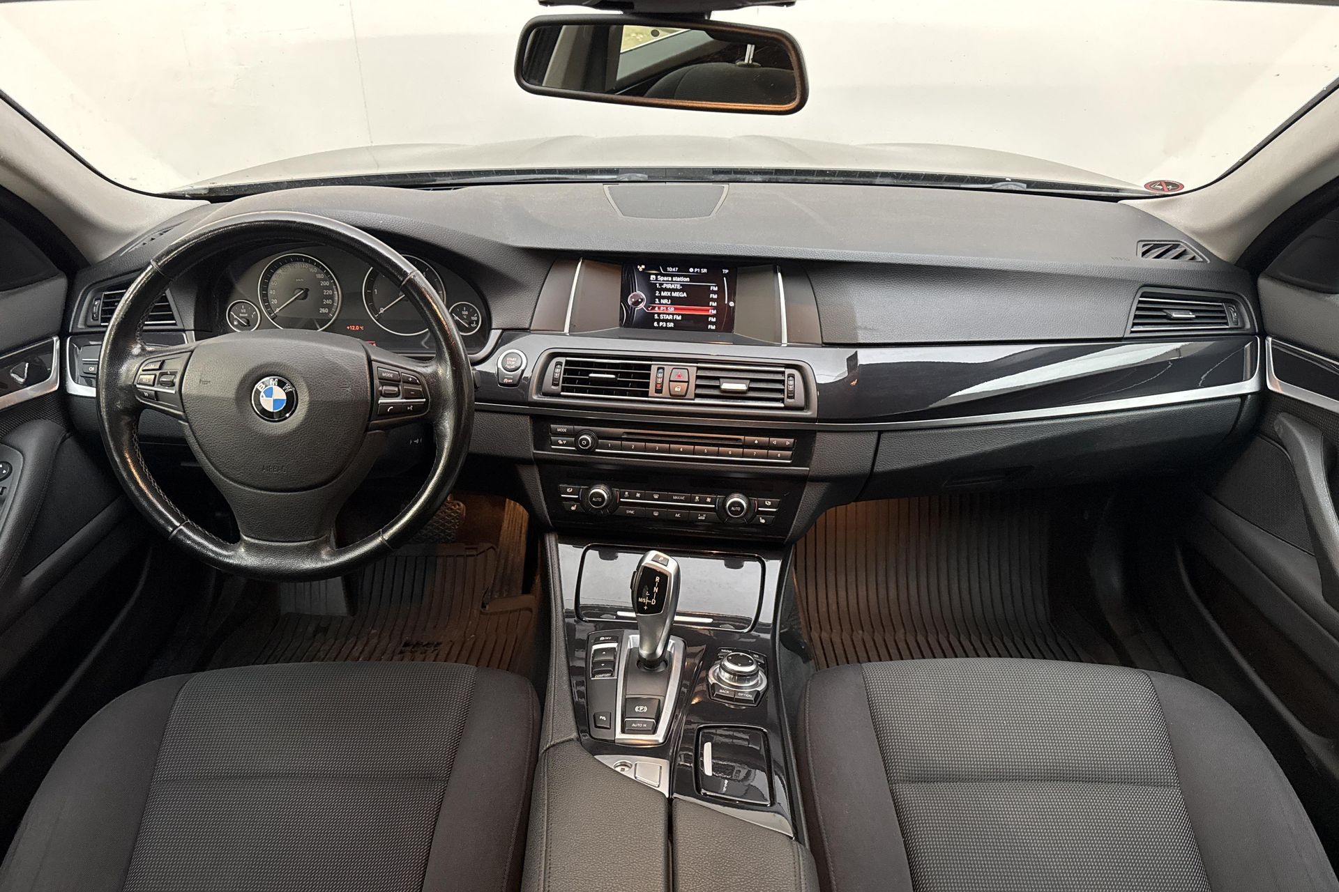 BMW 520 d Touring 2016, bild 7/10
