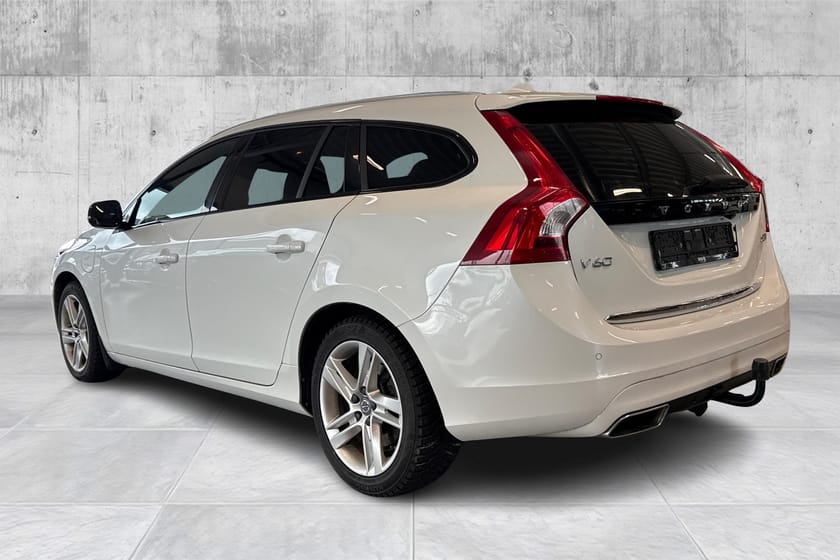 Bilde 3 av Volvo V60 D6 SE Plug in Hybrid /Krok/ACC/Keyless/R.kam/Navi PRO