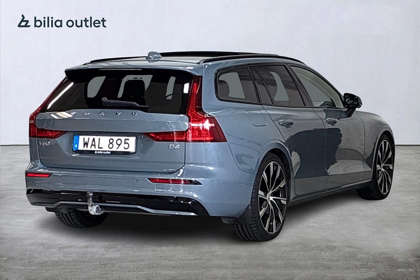 Bild 5 av Volvo V60 B4 Diesel Ultimate Dark 197hk Panorama HuD Drag 360°