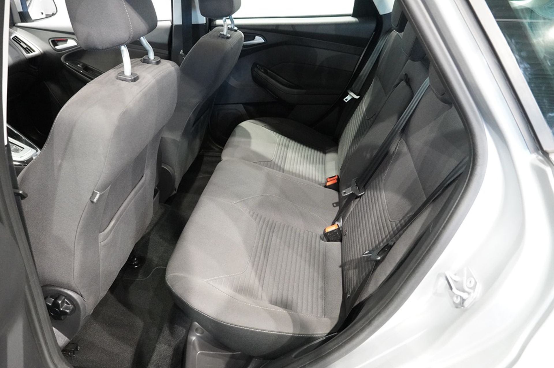 Ford Focus Kombi 1.0 EcoBoost 2017, kuva 5/7