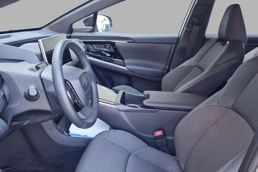 Bilde 4 av Toyota bZ4X AWD Active Tech - LED - Adaptiv cruise - Kamera +++