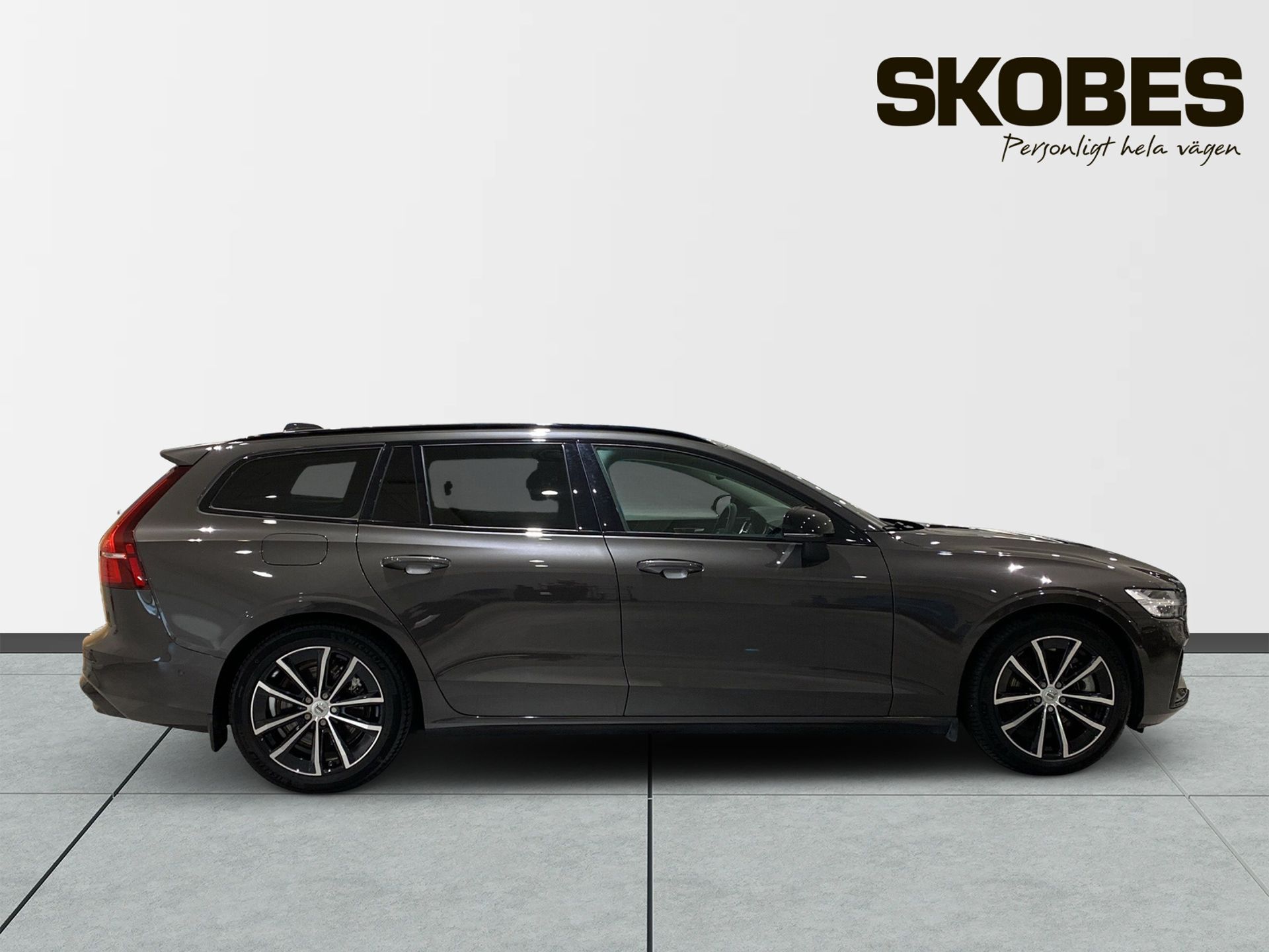 Volvo V60 T6 Plus Dark Nordic Edition 2025, bild 5/10
