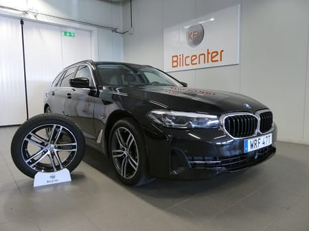 BMW 530e xDrive Touring Aut-Drag-Kamera-Skinn-Navi-Värmare-SoV