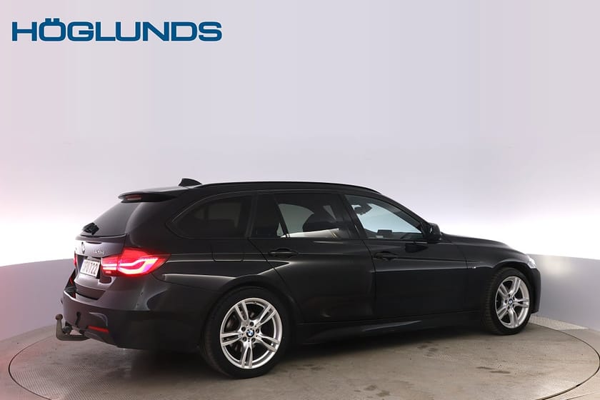 Bild 3 av BMW 320d xDrive Touring M Sport Skinn Drag P-sensorer V-hjul