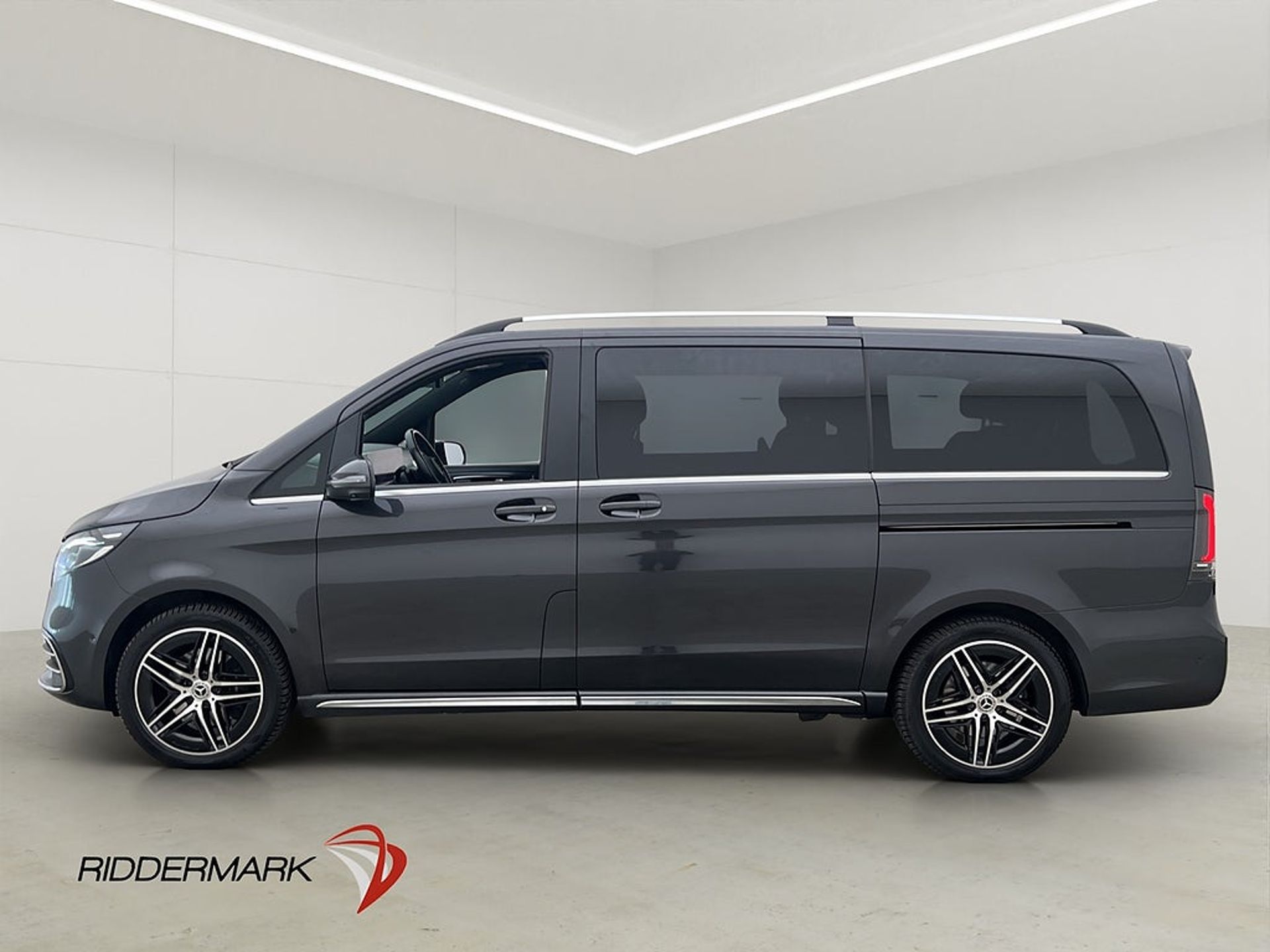 Mercedes-Benz V 2025, bild 6/10