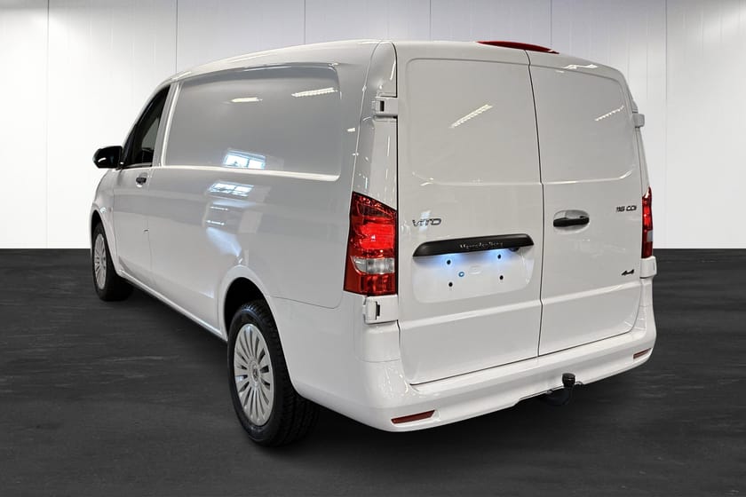 Bild 4 av Mercedes-Benz Vito 116 CDI 4x4 3.0t SKÅP LÅNG PRO 3.0 | Backkamera | Drag | Smartphone