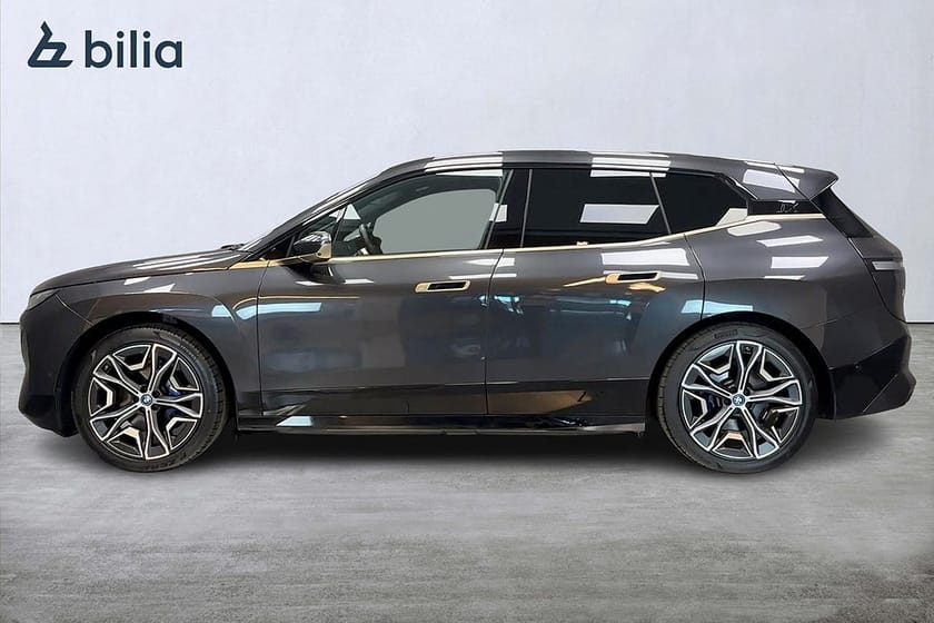 Bild 4 av BMW iX xDrive50 xDrive50/360°/Laser/Pano/B&W/Soft-Close/Drag