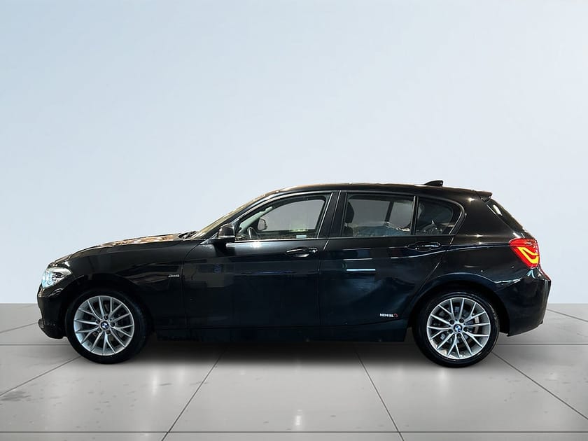 Bild 4 av BMW 118d xDrive Sport Line Psensorer/MoK/S&V-hjul/Rattvärme/Navi
