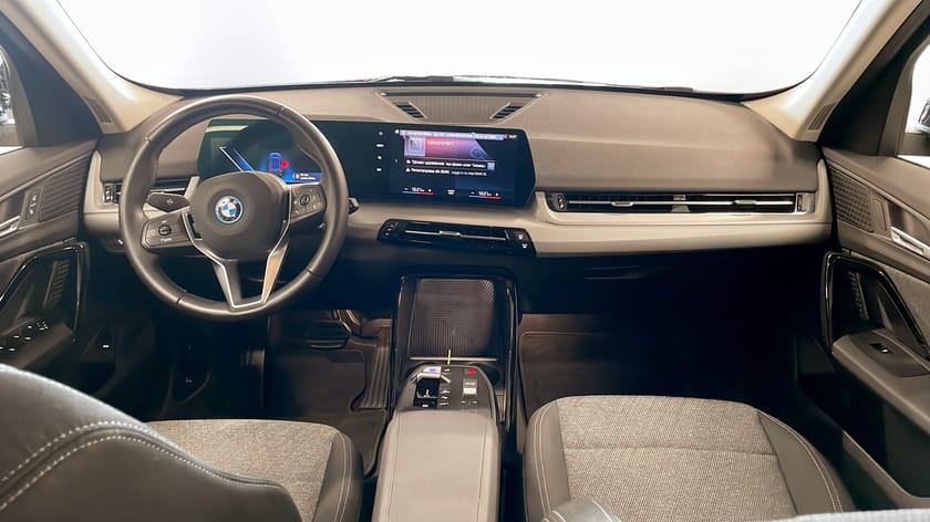Bild 4 av BMW iX1 xDrive30 xDrive Navi Backkamera Park Assist