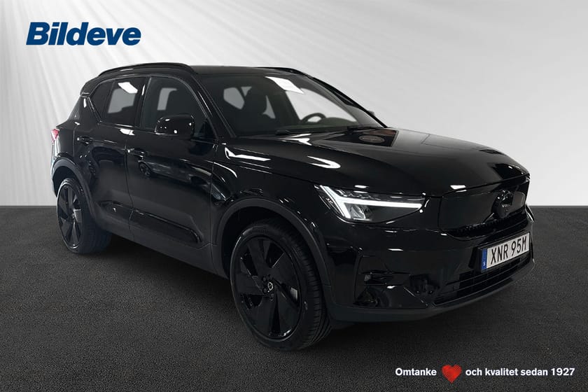 Bild 1 av Volvo EX40 Single Motor Extended Range M R Ultra Black Edt