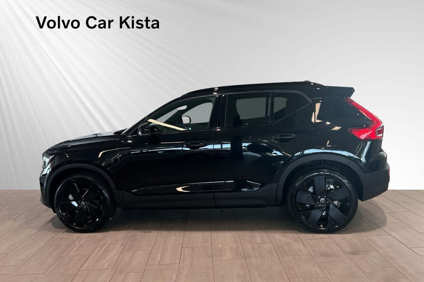 Bild 3 av Volvo EX40 Single Motor Extended Range M R Ultra Black Edt H/K Pano 360