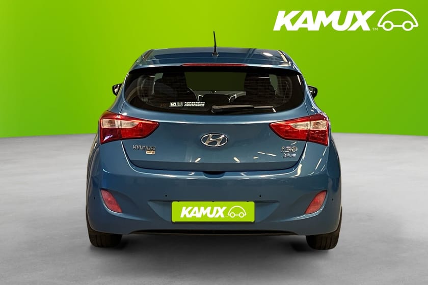 Bild 5 av Hyundai i30 5-dr 1.6 Sport CRDi 110hk Parkerigssensorer bak