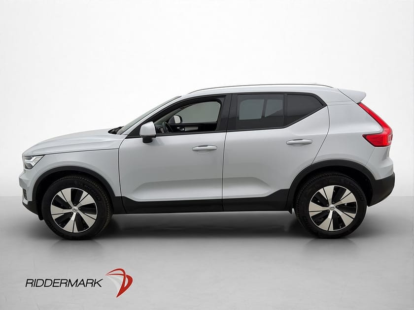 Bild 4 av Volvo XC40 T2 129hk Momentum Värmare Adaptiv-Fart Dragkrok