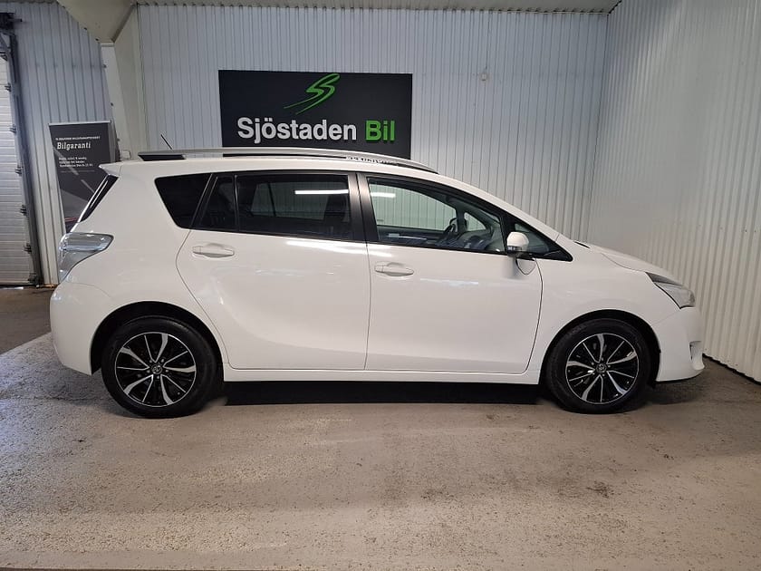 Bild 4 av Toyota Verso 1.8 Valvematic Multidrive S Intense Ed fr 3.99% 7-sits