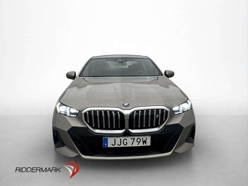 Bild 2 av BMW i5 eDrive40 Sedan M Sport Dragkrok H/K 360° kamera MOMS