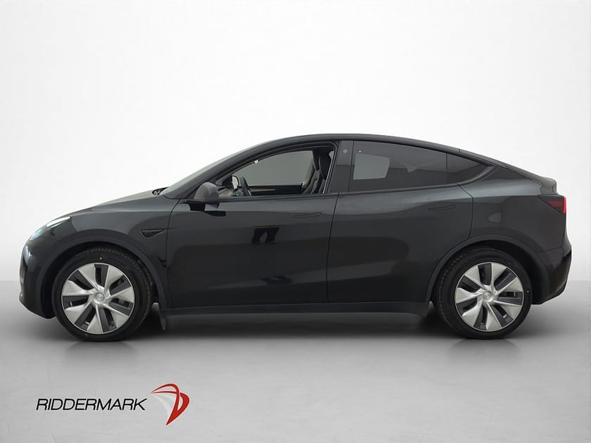 Bild 5 av Tesla Model Y Long Range AWD MOMS Drag AP Pano Värmare 360°