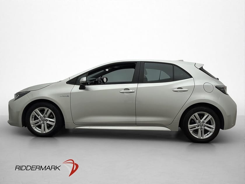 Bild 4 av Toyota Corolla Hybrid 122hk e-CVT Active Backkamera Keyless