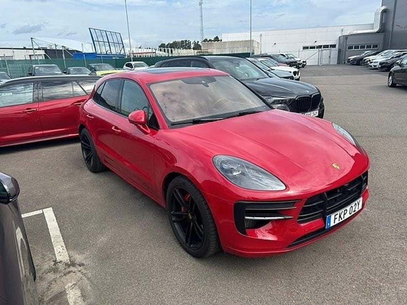 Bild 2 av Porsche Macan GTS PDK / Panorama / Luftfjädring / Drag