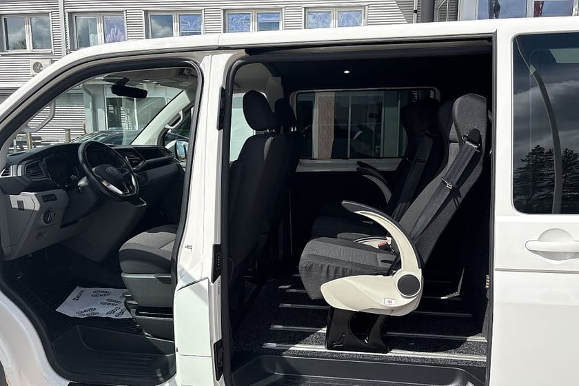 Bild 5 av Volkswagen Transporter Kombi T6.1 Kombi/Dubbelhytt 204HK 4Motion Euro 6