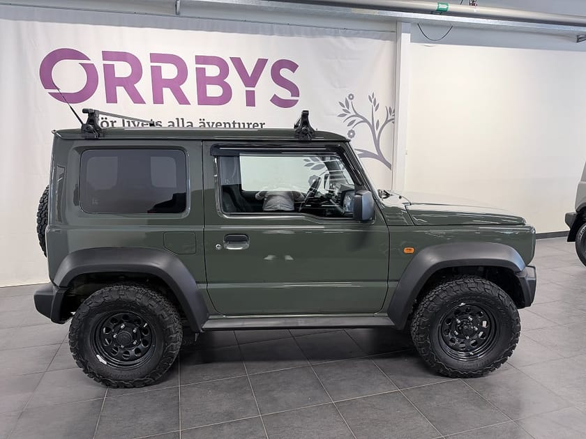 Bild 2 av Suzuki Jimny Torakku Rhino Edition, 4X4 BF Goodrich A/T  Drag Låg mil Moms