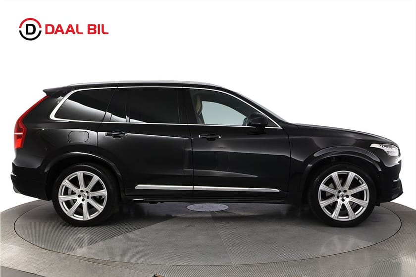 Bild 5 av Volvo XC90 D5 AWD 235HK FIRST EDITION 7-SITS LUFTFJ B&W® 360°