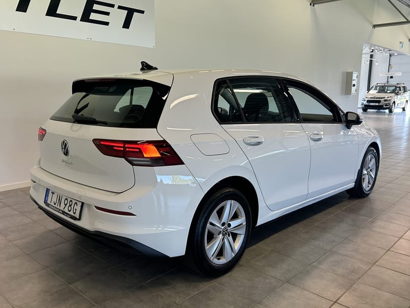 Bild 4 av Volkswagen Golf 1.0 TSI 110hk B-Kamera