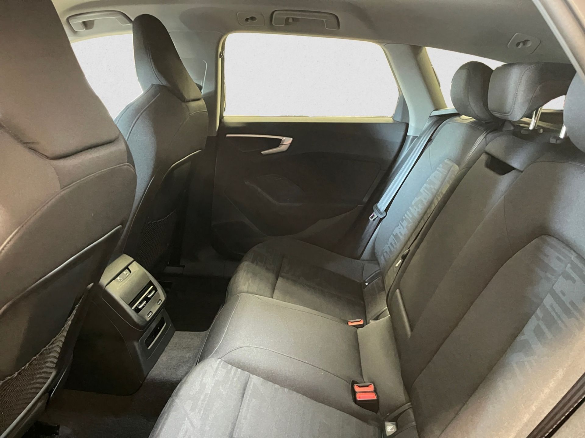 Audi A5 2025, bild 7/9