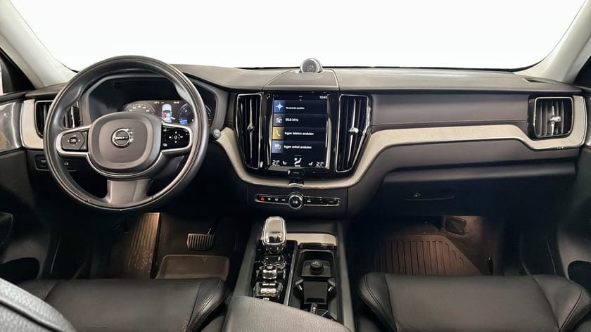 Bild 4 av Volvo XC60 Inscription B5 AWD 235hk HUD Drag D-värm 360 B&W