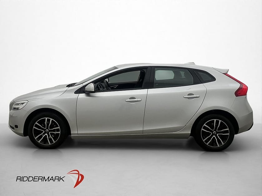 Bild 4 av Volvo V40 T3 152hk Momentum Värmare VOC Farthållare Sensorer