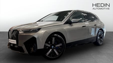 BMW iX xDrive40 xDrive 40 Sportpaket Drag H/K Pano Skylounge