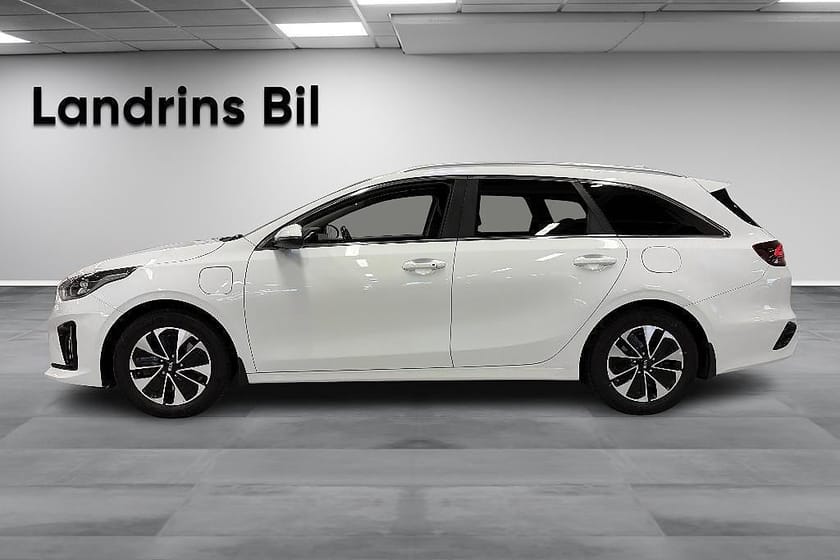 Bild 4 av Kia Ceed Sportswagon Plug-in Hybrid SW 141hk Advance Plus *V-Hjul*Drag*Värmare*