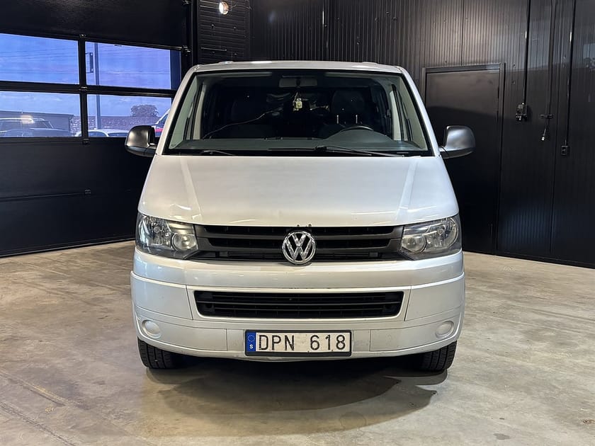 Bild 2 av Volkswagen Transporter Kombi T30 2.0 TDI BMT (140hk) Aut