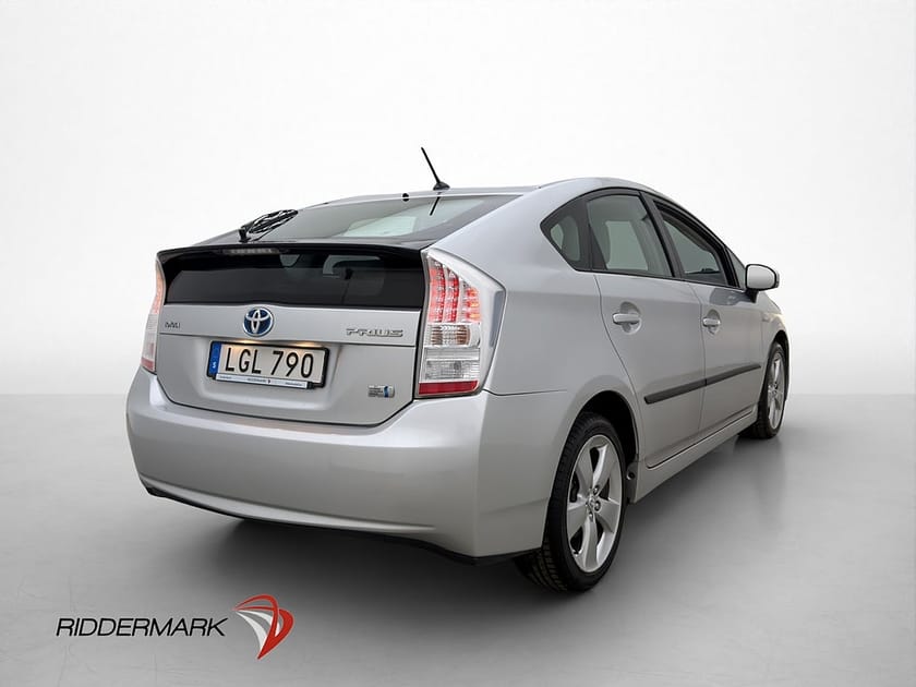 Bild 5 av Toyota Prius Hybrid CVT 136hk Farthållare 0,4l/Mil Låg Skatt