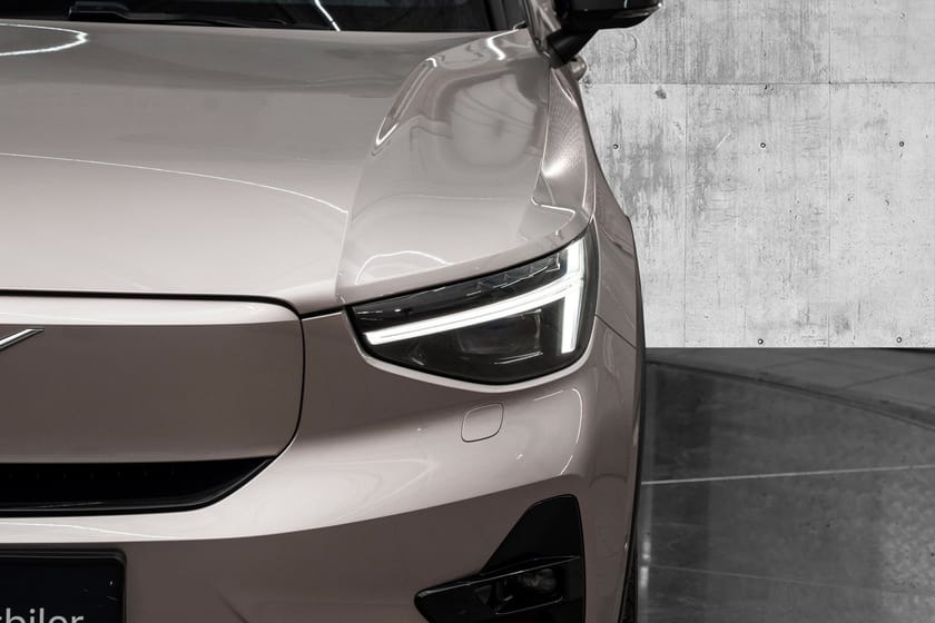 Bilde 4 av Volvo XC40 Recharge Single Motor Extended Range RWD Ext Ultimate Hengerfeste Godt utstyrt