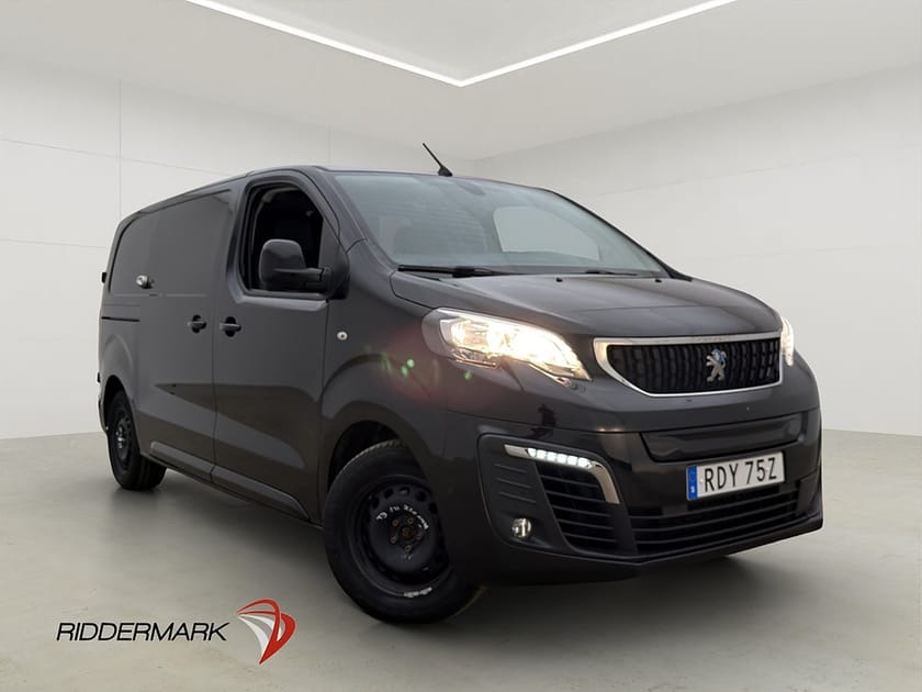 Bild 1 av Peugeot e-Expert L2 136hk Dragkrok B-Kamera CarPlay MOMS