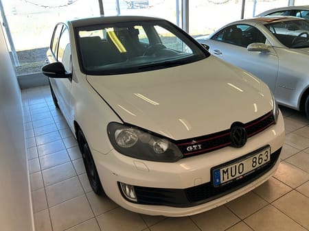 Volkswagen Golf  GTI 5-door 2.0 TSI Euro 5