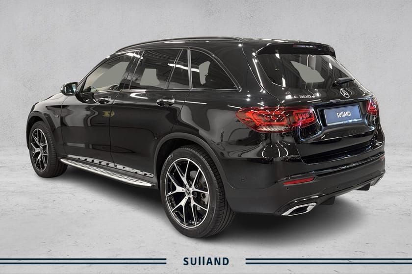 Bilde 4 av Mercedes-Benz GLC 300 e 4MATIC / Hybrid / AMG pakke / Burmester / Soltak ++++