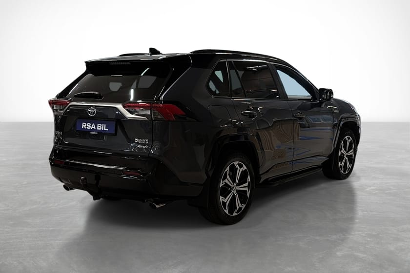 Bilde 4 av Toyota RAV4 Plug-in Hybrid Executive, Hengerfeste, Stigtrinn, LED- Bar