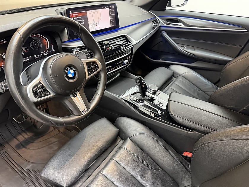 Bild 4 av BMW 520d Touring 520 190hk M Sport Värmare/Navi/Bkamera/Läder/Nyservad/1Brukare