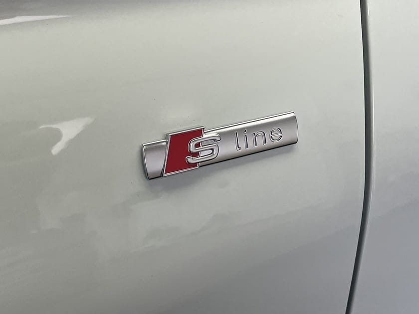 Bild 4 av Audi Q6 e-tron quattro SUV 315 KW S-line Lagerbil