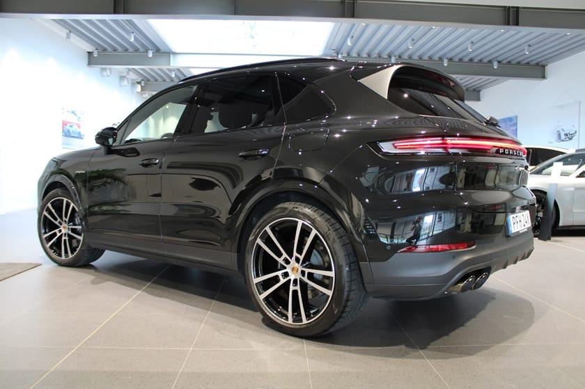 Bild 2 av Porsche Cayenne E-Hybrid Moms