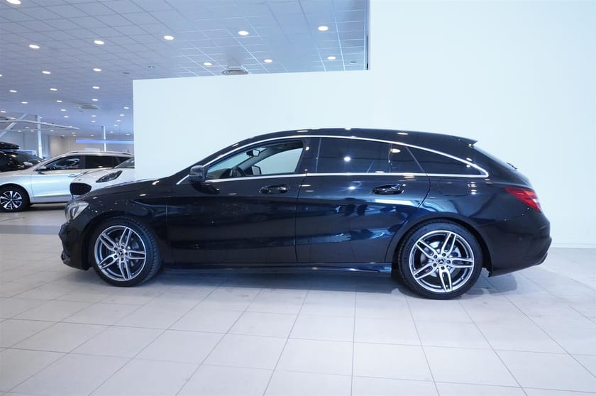 Bild 4 av Mercedes-Benz CLA 180 Shooting Brake 7g-DCT, 122hk Amg-Line, Drag, Panorama Backkamera