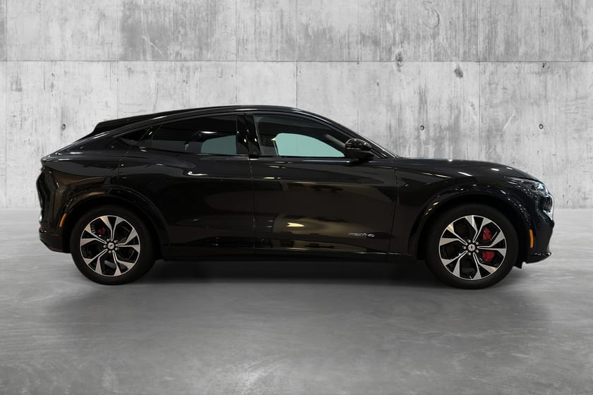 Bilde 4 av Ford Mustang Mach-E Standard Range AWD AWD/B&O/ACC/PANO/R.KAM/NAVI/EU27