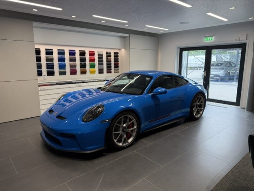 Bild 1 av Porsche 911 GT3 Touring Manual  / 510HK