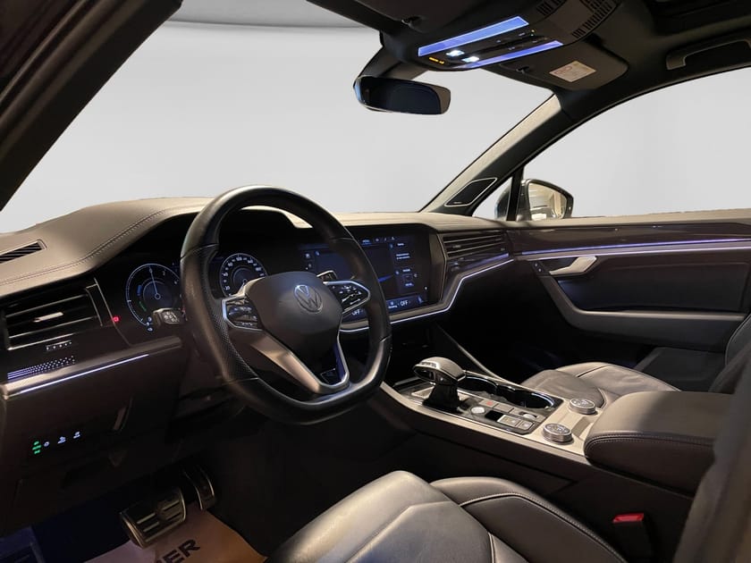 Bild 4 av Volkswagen Touareg R eHybrid PHEV 3.0 TSI E-HYBRID / Se utr /